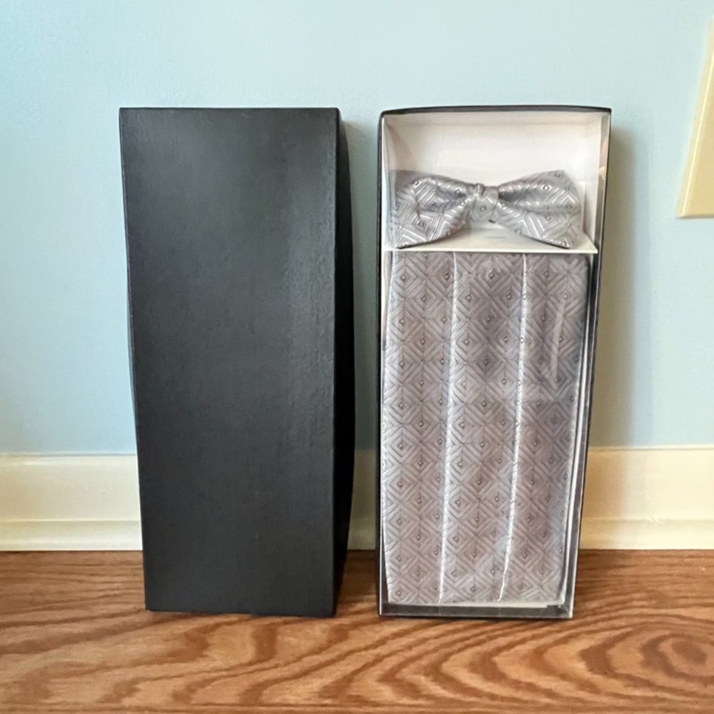 Bow Tie & Cummerbund Set | Men | Gray / Silver Diamonds